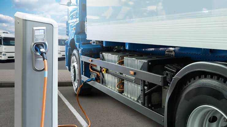Elektromobilność w transporcie