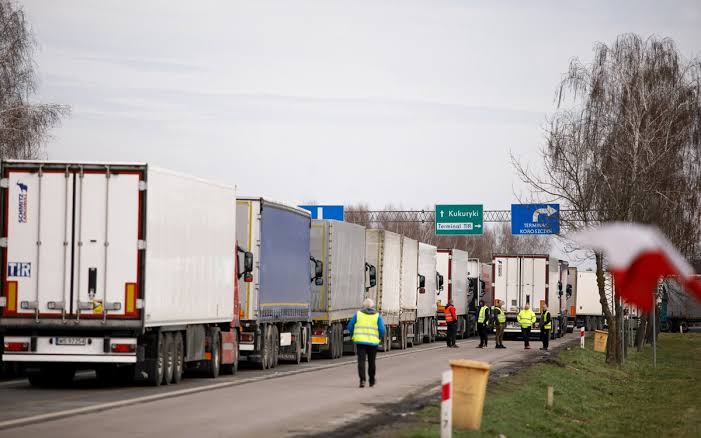 Transport do Serbii, Bośni i Czarnogóry